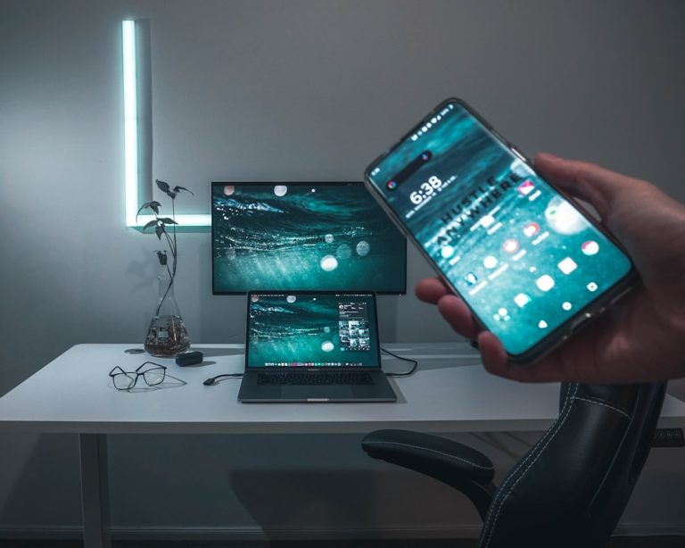 Seamlessly Integrated, Perpetually Connected: How 2026 Gadgets Are Dissolving Work-Life Boundaries and Redefining Our Relationship with Time